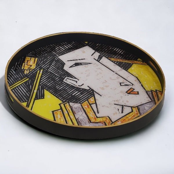 Round Tray with lacquered print of a Geisha