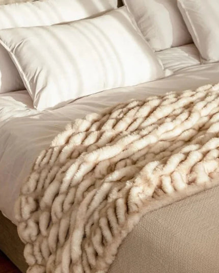 Throw Blanket Size Guide: Best Dimensions for Beds, Couches & More