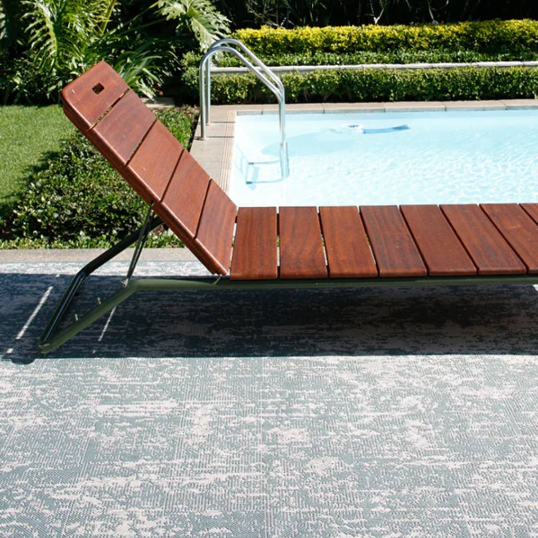 UV-resistant jade rug for stylish indoor and outdoor decor – ideal for patios, living rooms, and more.