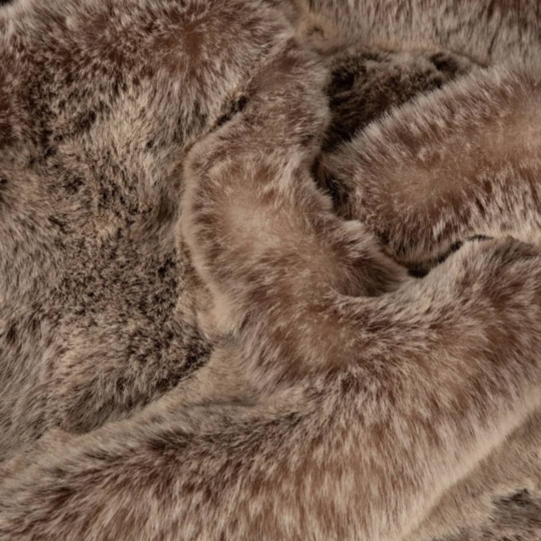 Purrfect Fur Throw in Lioness - Cozy Home Decor Essential