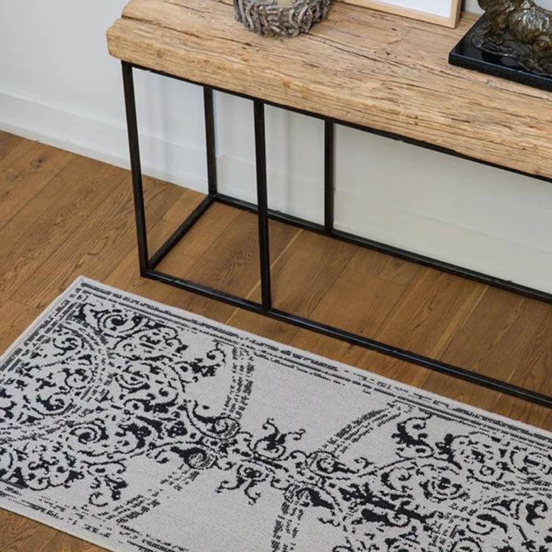 Poletti Black and White Rug in the entryway