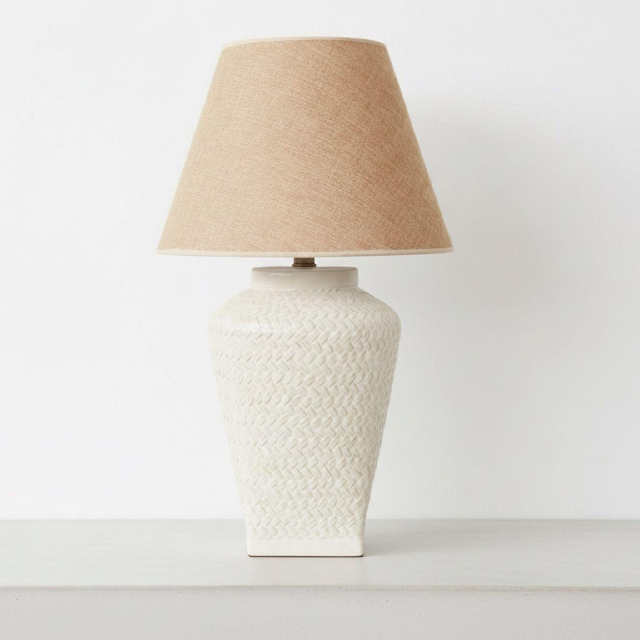Willow neutral ceramic lamp for living room styling