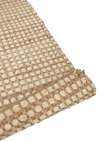  Lien Area Rug in Natura underlay