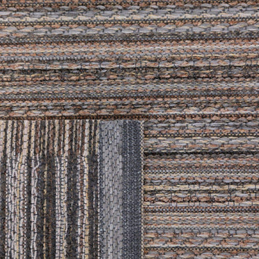 Close-up of Lucian Outdoor Runner in  Dune texture and weave