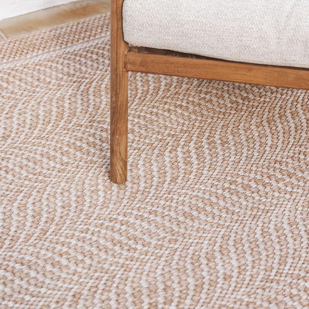 Make Waves Rug styled on an outdoor patio close up